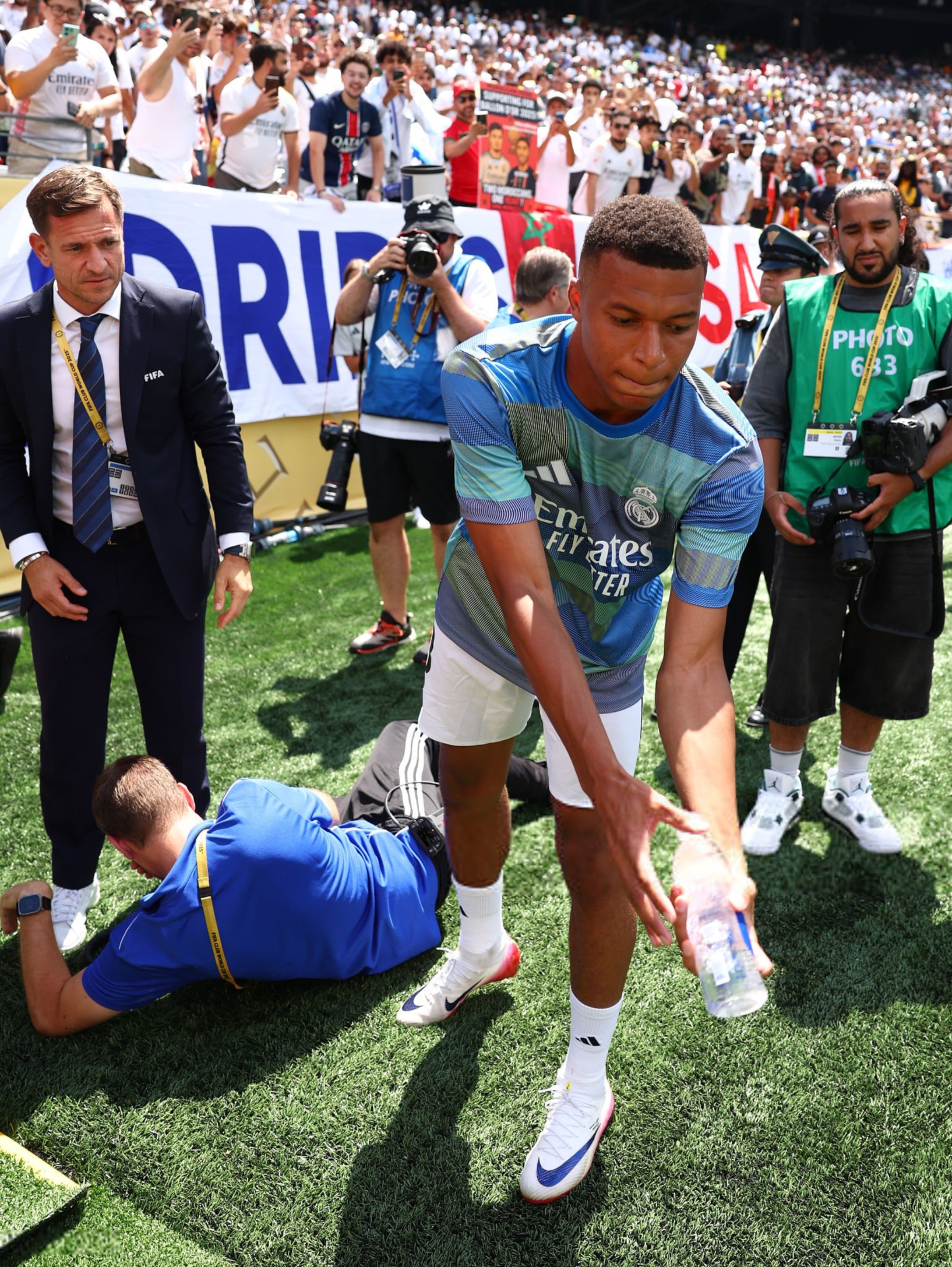 今晚巴黎圣日耳曼备战法国杯，状态回暖细节曝光，球迷炸锅，年轻球员得到机会的简单介绍